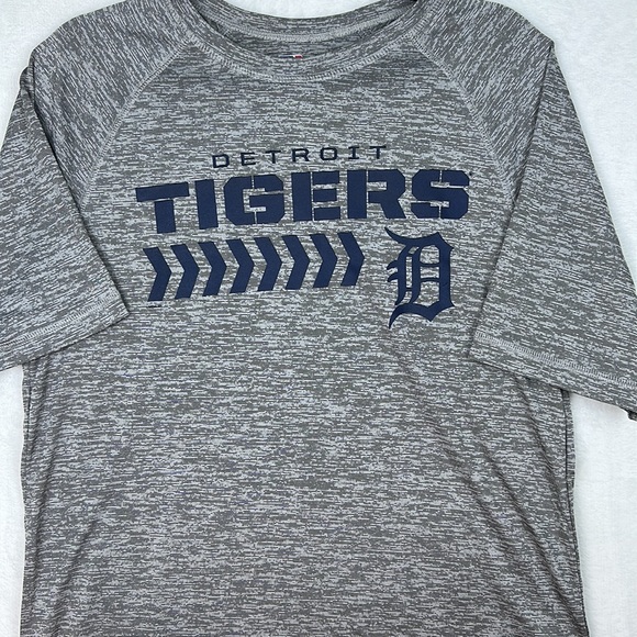 Detroit Tigers Men’s Graphic T-shirt Medium Gray Blue - Picture 2 of 13